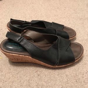 Monteau Black Wedge Leather Sandals 9M